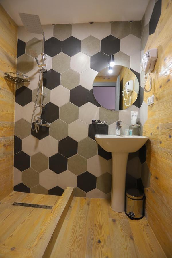 Hotel Inside Kazbegi Εξωτερικό φωτογραφία